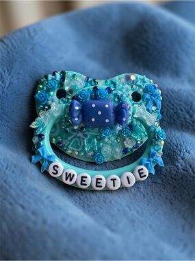 ADULT Sweetie Deco Paci - Size 6